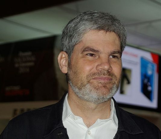 Juan Cristóbal Guarello: “En los 90 era difícil hacer un periodismo que se apartara del discurso de consenso obligado”