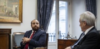 Un Peldaño para el Ascenso de Piñera y otro para el Descenso de la DC