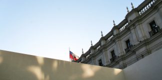 Crecimiento y liderazgo: Piñera en el País de las Maravillas