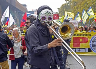 El Estado paga la diferencia: las AFP: el poder financiero y el precio social del riesgo