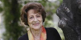 Homenaje a Doña Ángela