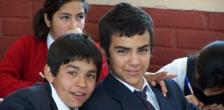 La Educación a Distancia o las Distancias en Educación y La Nueva Escuela