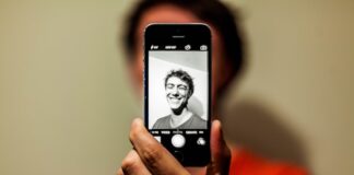 La política del selfie: ¿Y si eliminamos las redes sociales de las autoridades?