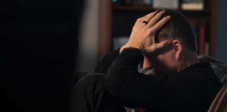 Psicología de mercado en Chile: Cuando el sufrimiento emocional se vuelve una mercancía