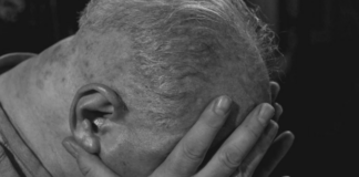 Denuncia mala praxis en tratamiento dental de paciente de la tercera edad en centro odontológico de San Miguel