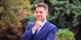 Manouchehri (PS): “El debate económico debe estar en endeudamiento, empleo y costo de la vida”