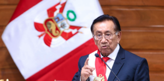 Perú: Balcázar inaugura su mandato citado a juicio oral por corrupción