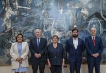 Gabriel Gaspar sobre críticas de la oposición a la candidatura de Michelle Bachelet: «La obsesión con el costo es miope; no es una campaña con chapitas o ‘volanteo'»