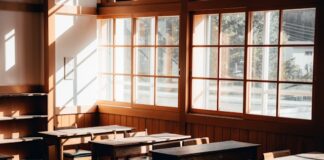 Colegio de Profesores e instalación de pórticos de metales: no es la solución de fondo, se debe dar un tratamiento profundo e integral