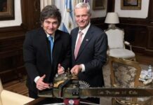 El estreno de la “motosierra”: El gobierno de ultraderecha anuncia recortes y retiro de decretos de la Contraloría