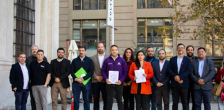 Alcaldes y alcaldesas entregan carta a Kast en rechazo de recortes presupuestarios en salud