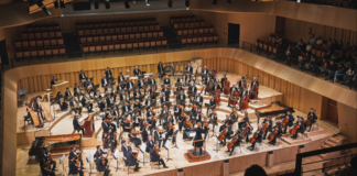 La Sinfónica Nacional de Chile ofrecerá un viaje musical por hitos patrimoniales de Santiago junto al actor Jorge Arecheta