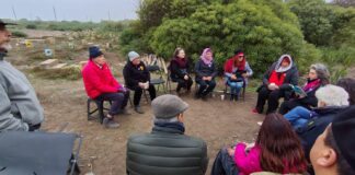 Tejiendo memoria en el Litoral: Escritores y dirigentes sociales visitan Sitio de Memoria de Santo Domingo
