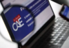 El embargo del CAE domina las redes y se fusiona con el secreto bancario en un relato de «doble vara»