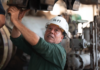 El trabajador (a) que aprendió a salvarse solo