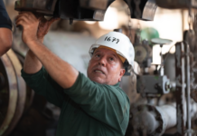 El trabajador (a) que aprendió a salvarse solo