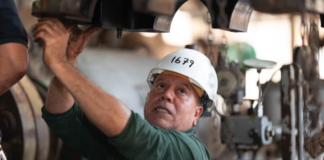 El trabajador (a) que aprendió a salvarse solo