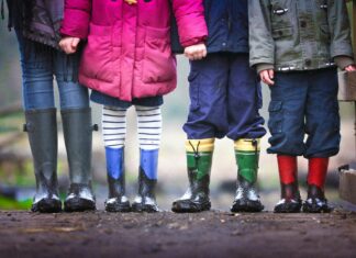 ¿Alguien puede pensar en los niños, niñas y adolescentes?