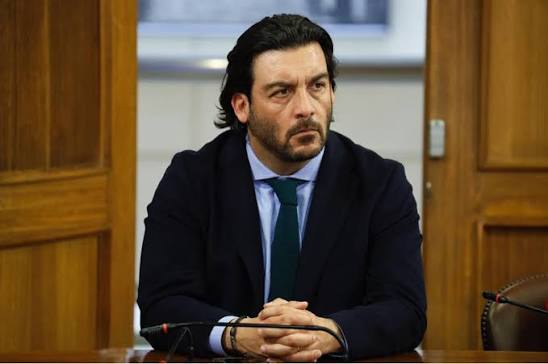 Raul Leiva